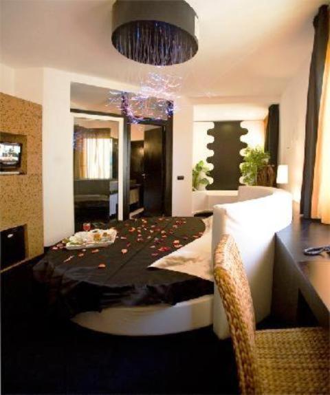 Hotel Bella 'Mbriana Фоллоника Экстерьер фото