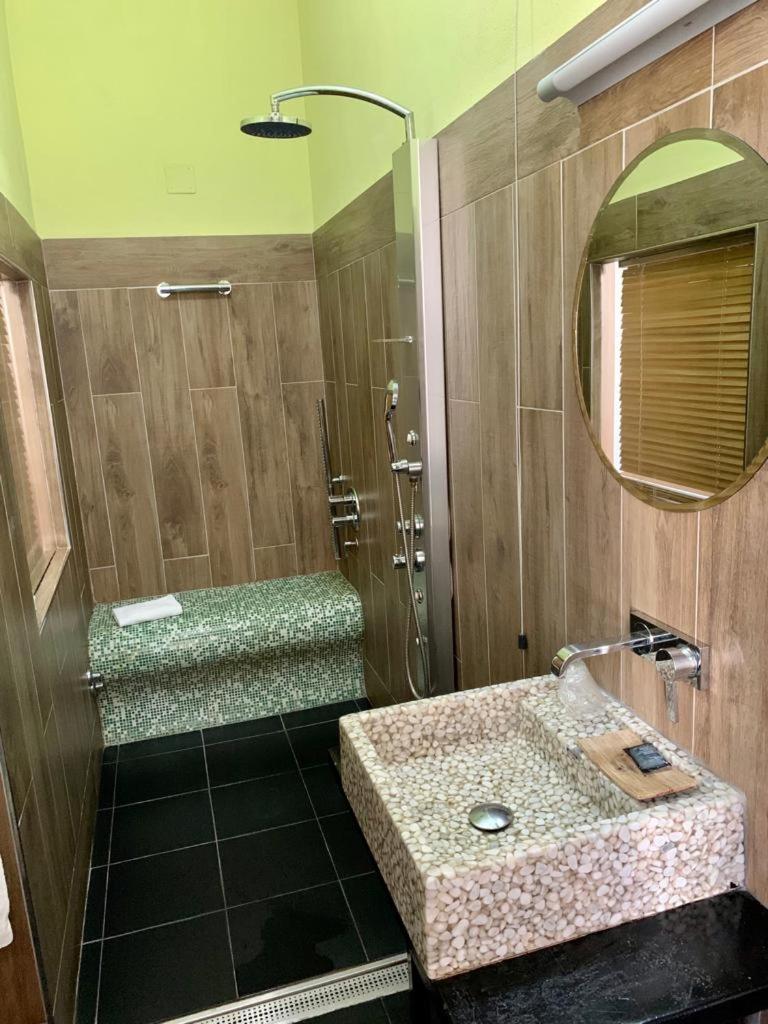 Hotel Bella 'Mbriana Фоллоника Экстерьер фото